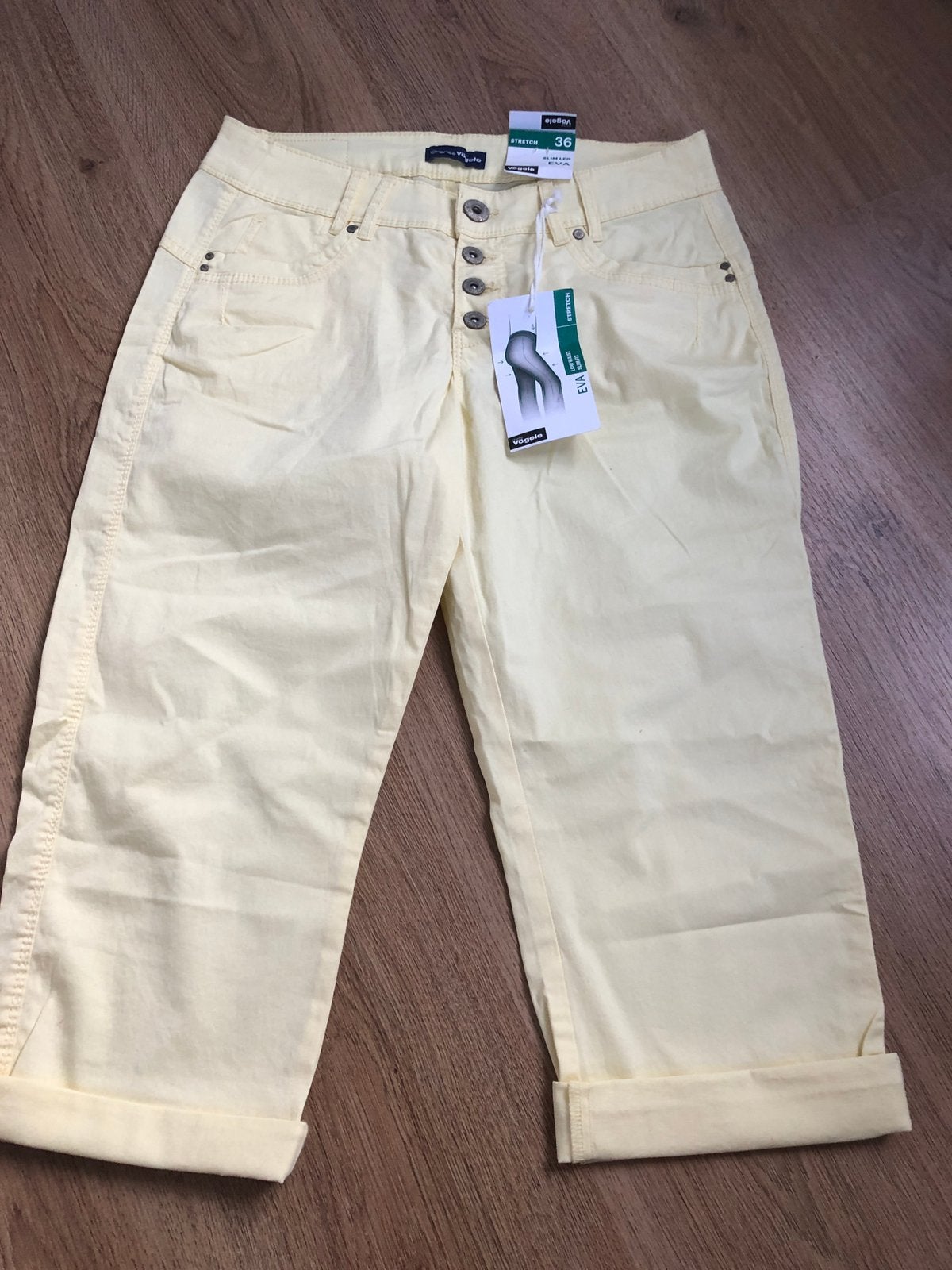 Charles vogele slim leg Eva gele broek stretch 36, Kleding | Dames, Geel, Nieuw, Ophalen of Verzenden, Driekwart