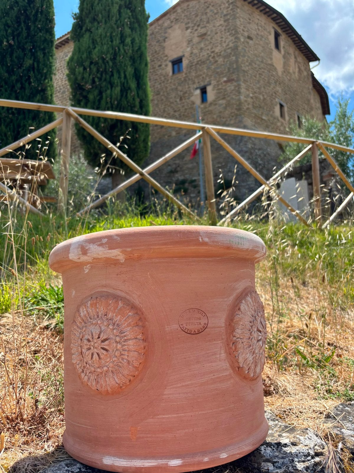 Handgemaakte Italiaanse terracotta pot | Spello, Tuin en Terras, Bloempotten, Ophalen, 40 cm of meer, Rond, Nieuw