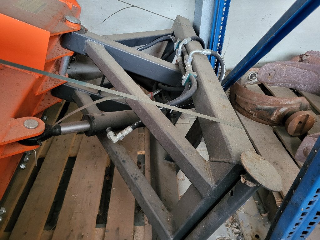 Sneeuwschuif Hemach, Ophalen, Zo goed als nieuw, Overige soorten, Hemach