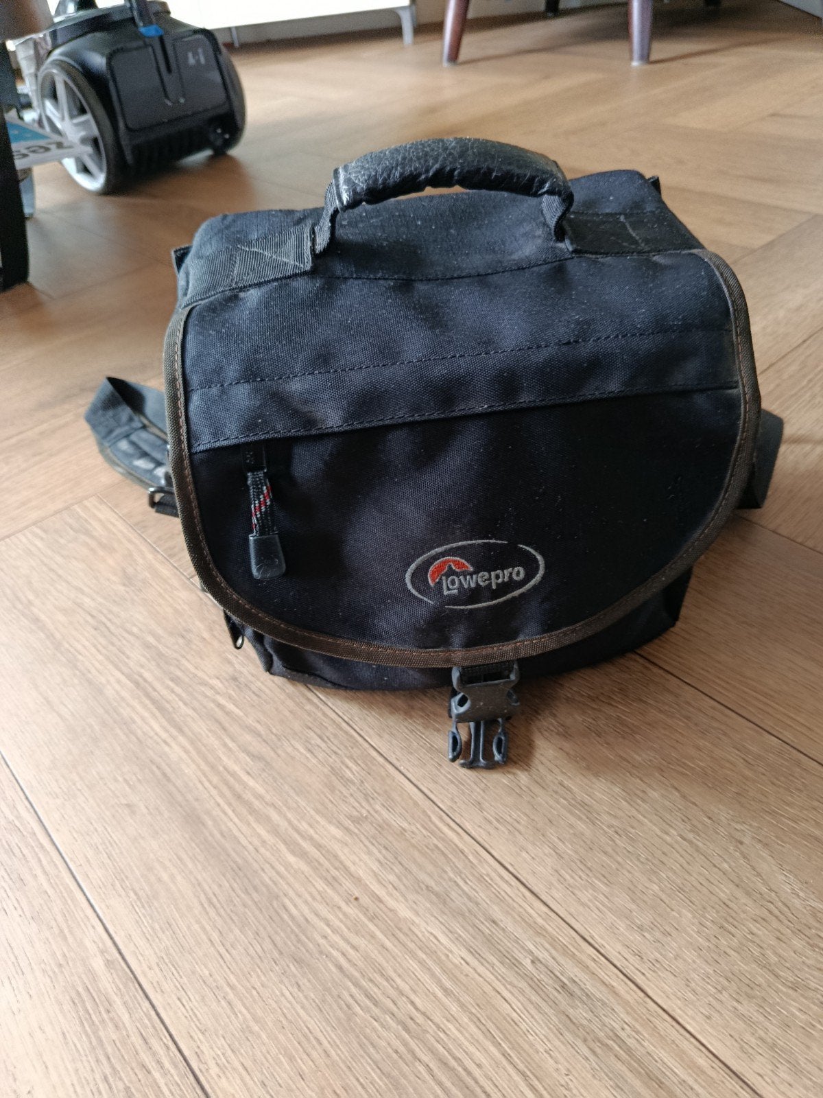 Nikon F65 Spiegelreflexcamera met 2 lenzen en tas, Ophalen of Verzenden