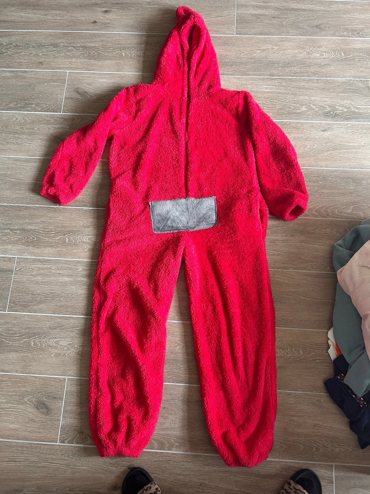 Rode Teletubbies Po Onesie - Maat S/M, Ophalen of Verzenden, Zo goed als nieuw, Maat 38/40 (M)