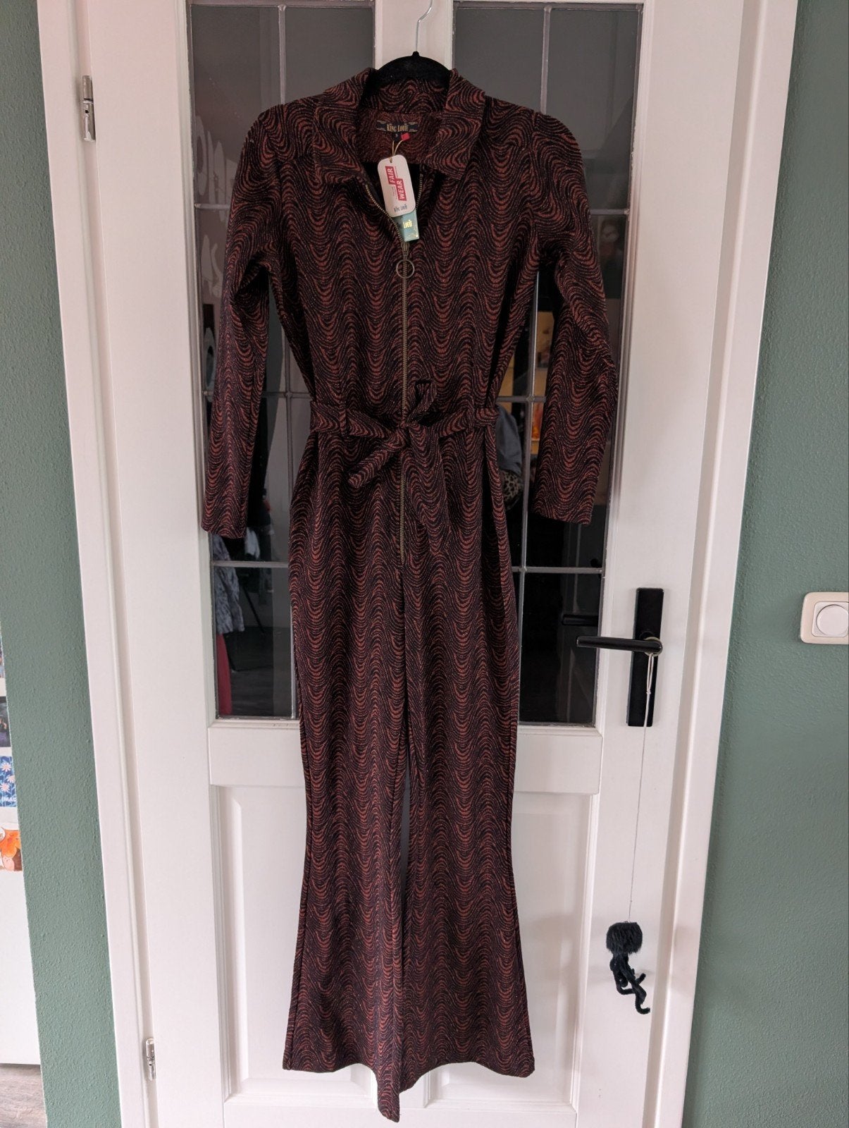 King Louie Macy Flared Jumpsuit Tempest Cognac Orange Maat S, Kleding | Dames, Jumpsuits, Bruin, Nieuw, Ophalen of Verzenden, King Louie