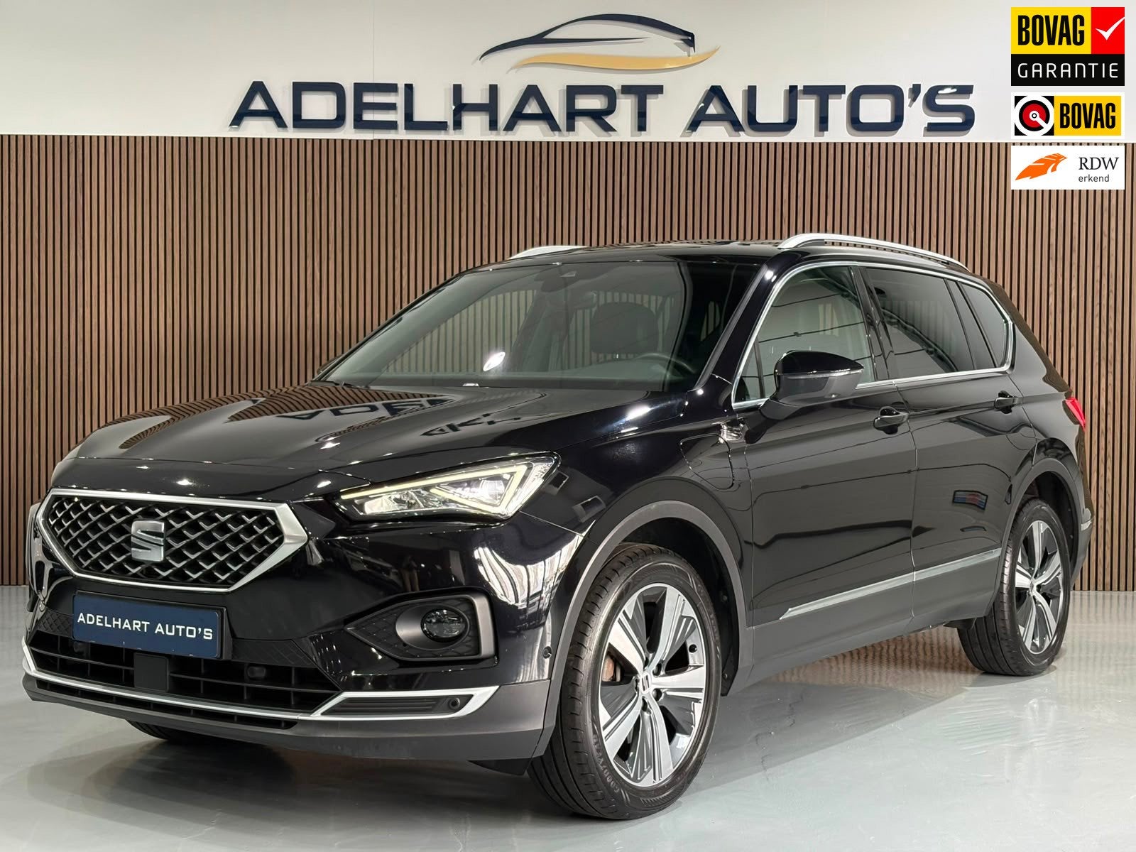 SEAT Tarraco 1.4 TSI e-Hybrid PHEV Xperience Business Intens, Auto's, Dealer onderhouden, Gebruikt, 4 cilinders, Zwart