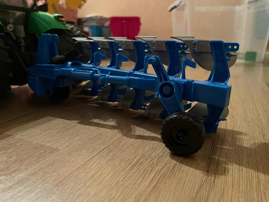 Bruder speelgoed set: ploeg, balenpers, voermengwagen, houtw, Kinderen en Baby's, Speelgoed | Speelgoedvoertuigen, Ophalen of Verzenden