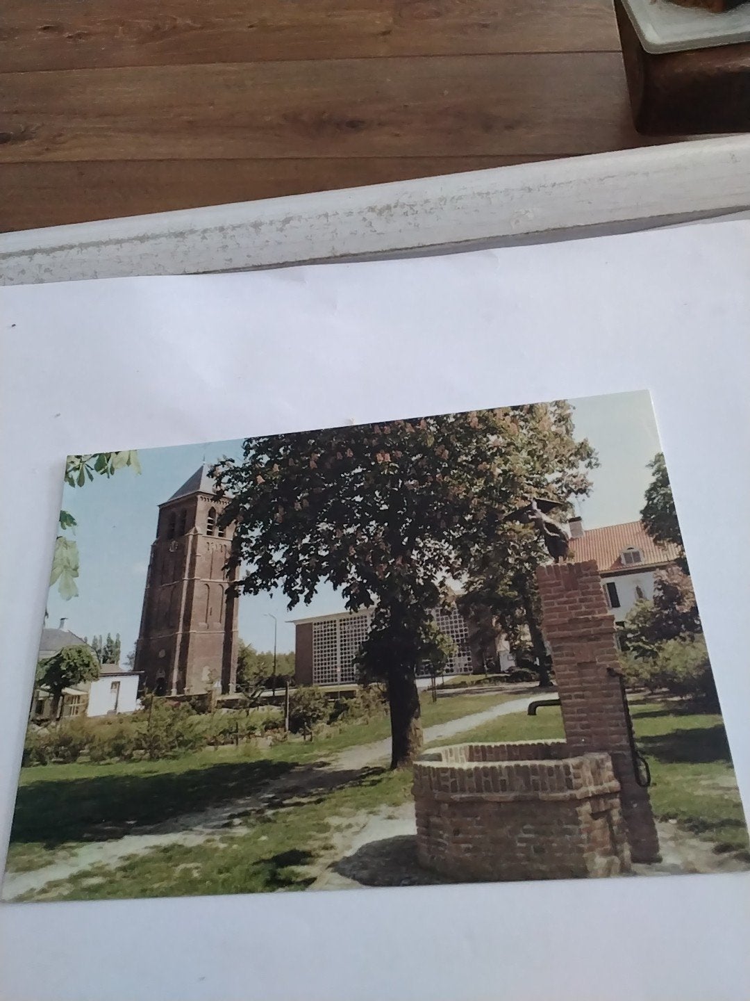 Ansichtkaart Luyksgestel - Dorpspomp met kerk, Ophalen of Verzenden, 1960 tot 1980, Gelopen, Noord-Brabant