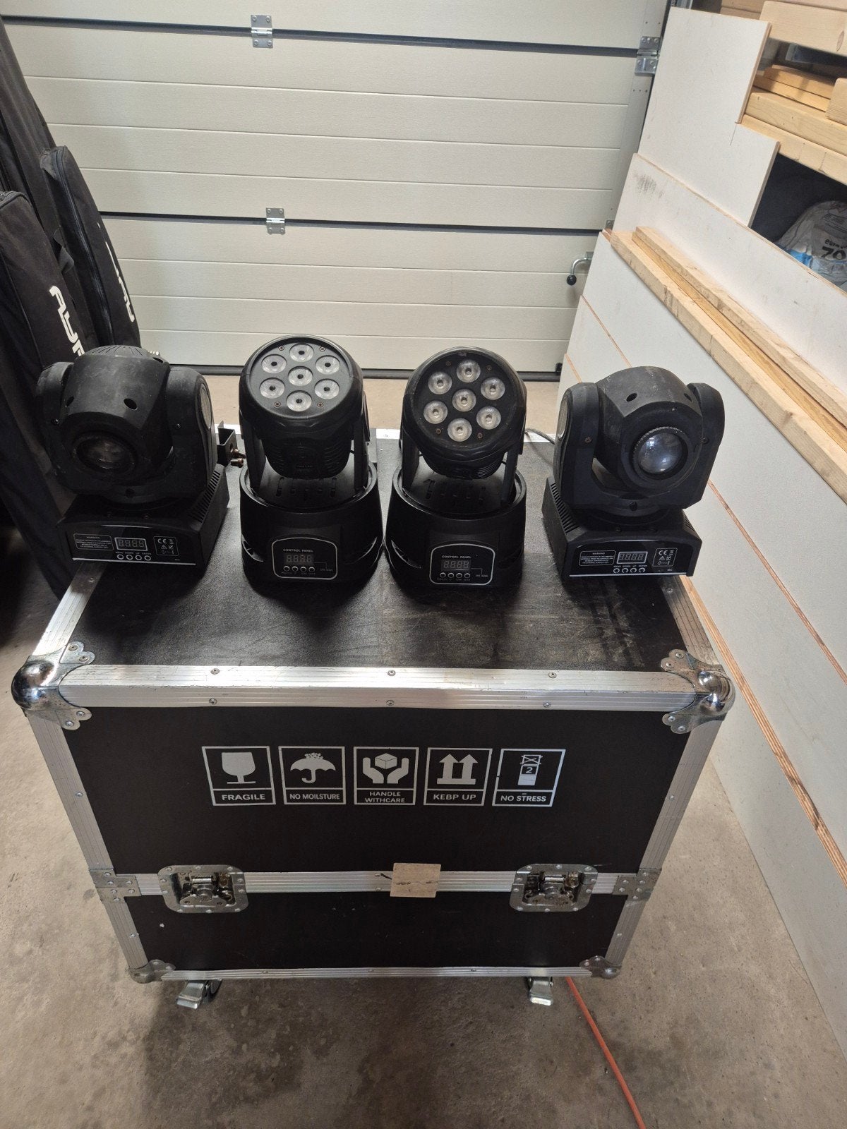 Complete lichtset met 4 moving heads, Ophalen
