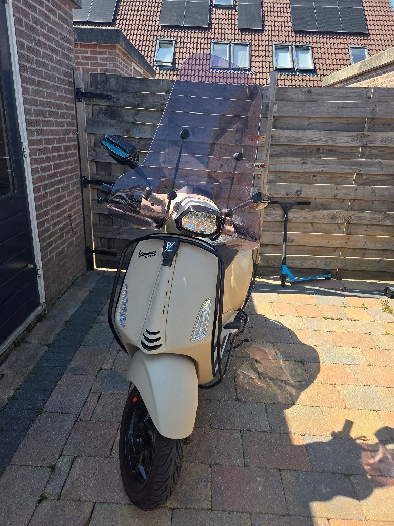Vespa Sprint Special 45KM, Fietsen en Brommers, Ophalen, Maximaal 45 km/u, Vespa S, Zo goed als nieuw