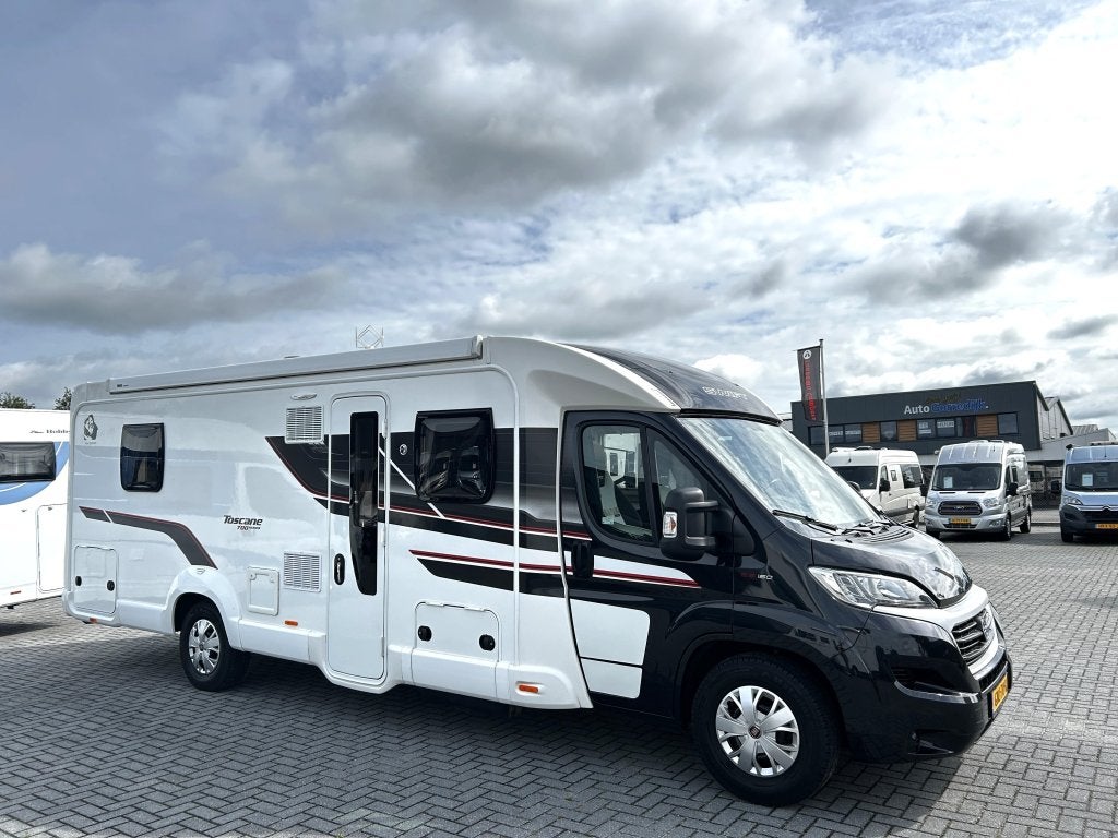 Swift Toscane 700 Queensbed/2019/Automaat/150pk/8-m/uniek!, Caravans en Kamperen, Fiat, 7 tot 8 meter, Bedrijf, Diesel