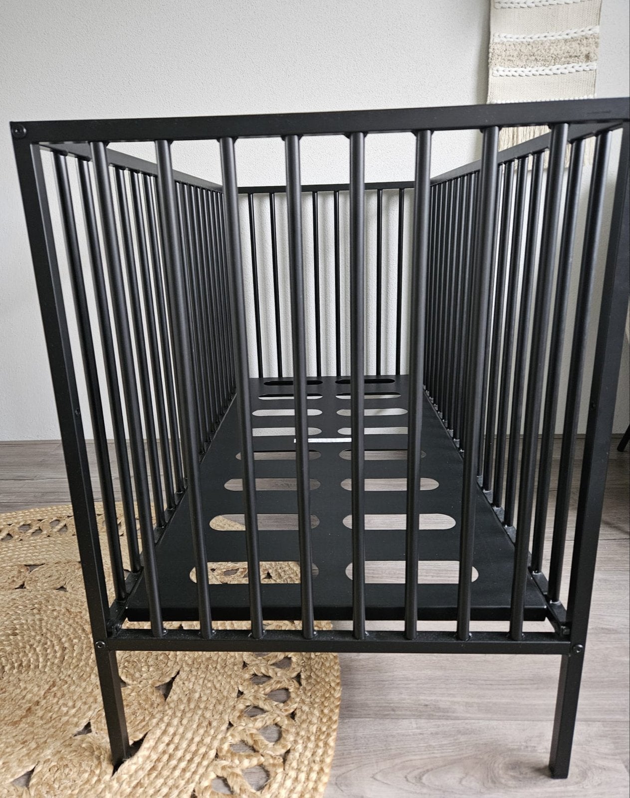 Europe Baby Ledikant Liam 60x120 Zwart, Kinderen en Baby's, Babywiegjes en Ledikanten, Zo goed als nieuw, Ledikant, Ophalen