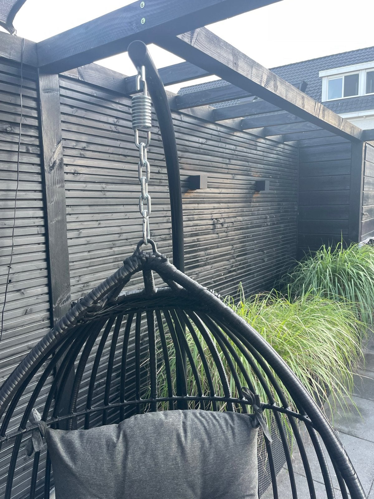 Hangstoel met kussen - Zwart Wicker, Tuin en Terras, Ophalen, Gebruikt, Wicker