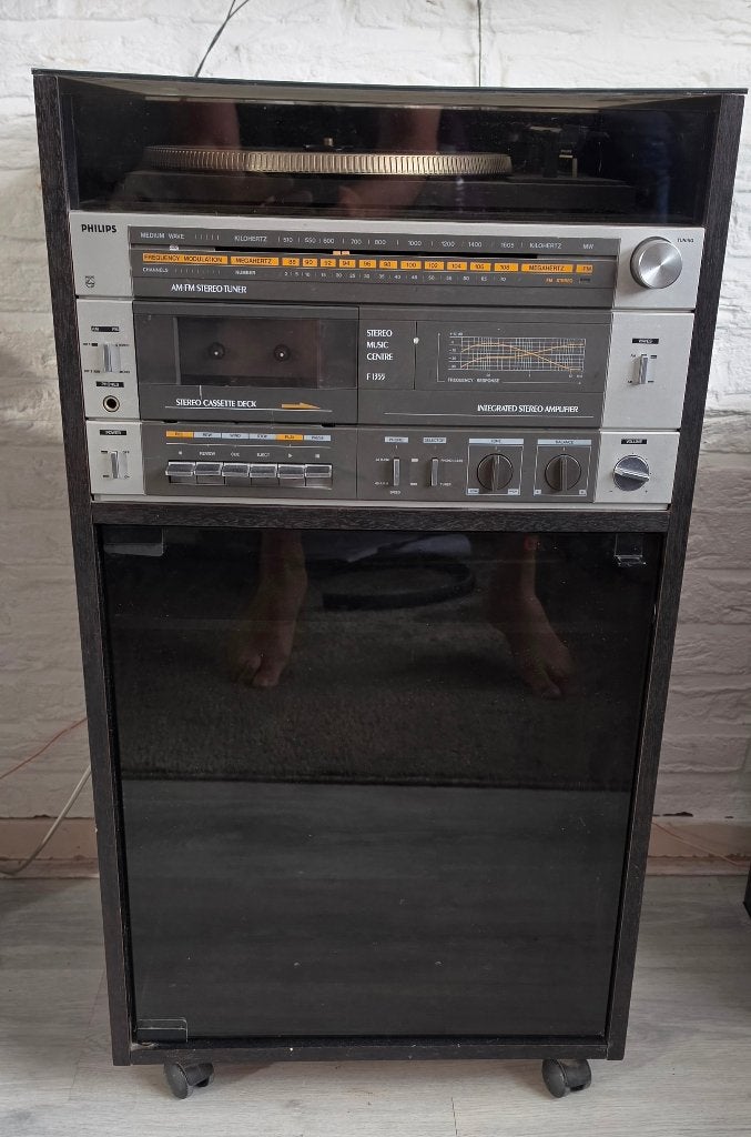 Platenspeler Philips stereo music center F 1355, Ophalen, Zo goed als nieuw, Platenspeler, Philips