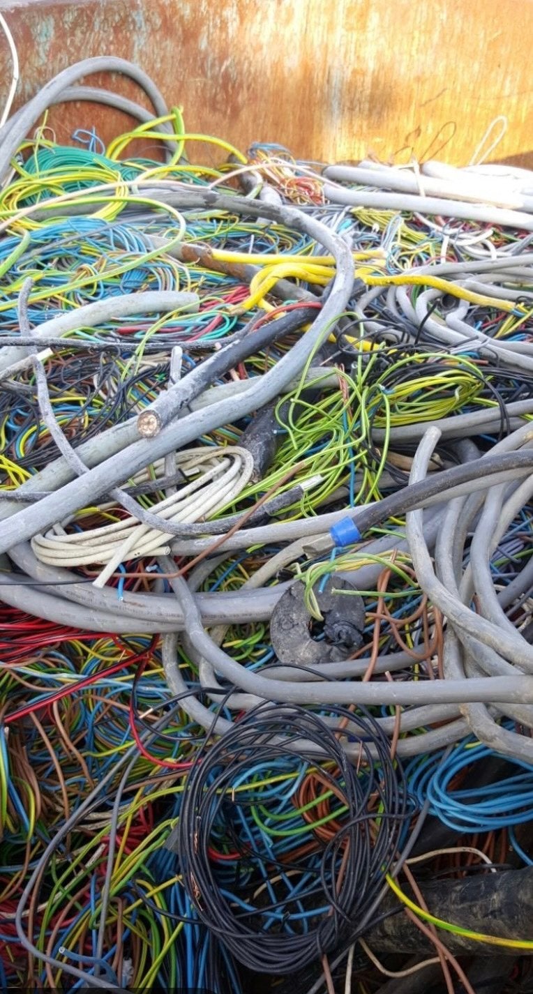 oude koper & kabel gezocht       € 2 per kg, Ophalen, Zo goed als nieuw, Kabel of Snoer