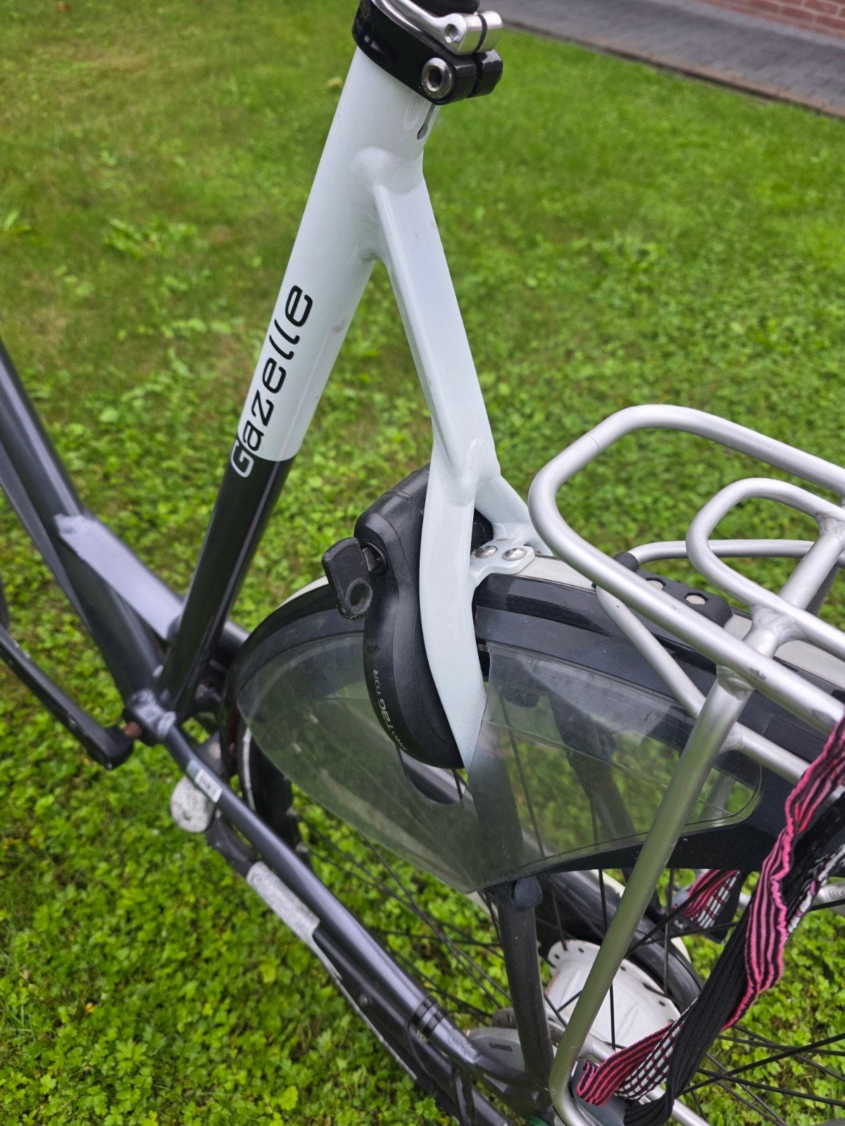 Foto 6 van Gazelle Eclipse Damesfiets - Comfortabel en Stijlvol