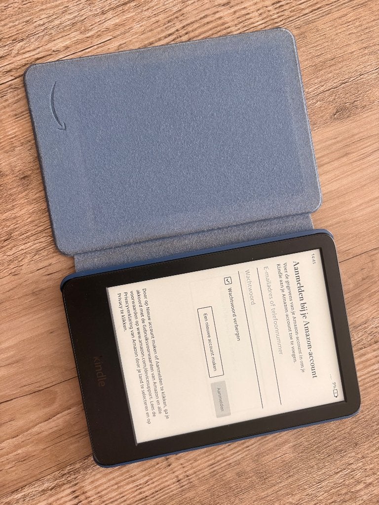 Kindle e-reader met hoes, Bluetooth, 6 inch of minder, Amazon Kindle, Ophalen of Verzenden