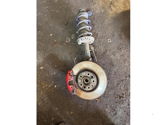 Schokdemperpoot links-voor van een Opel Corsa, Gebruikt, -, -, Opel