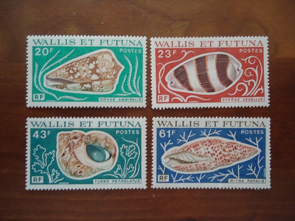Zeeslakken Wallis et Futuna 1976, mi. 279-82 postfris, Ophalen of Verzenden, Postfris, Dier of Natuur