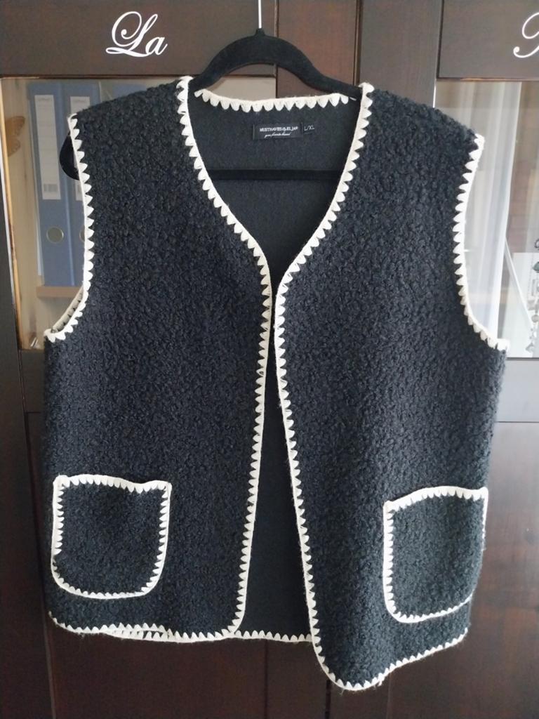 Leuk gilet maat 42/44, Ophalen of Verzenden, Zo goed als nieuw, Maat 42/44 (L), Zwart