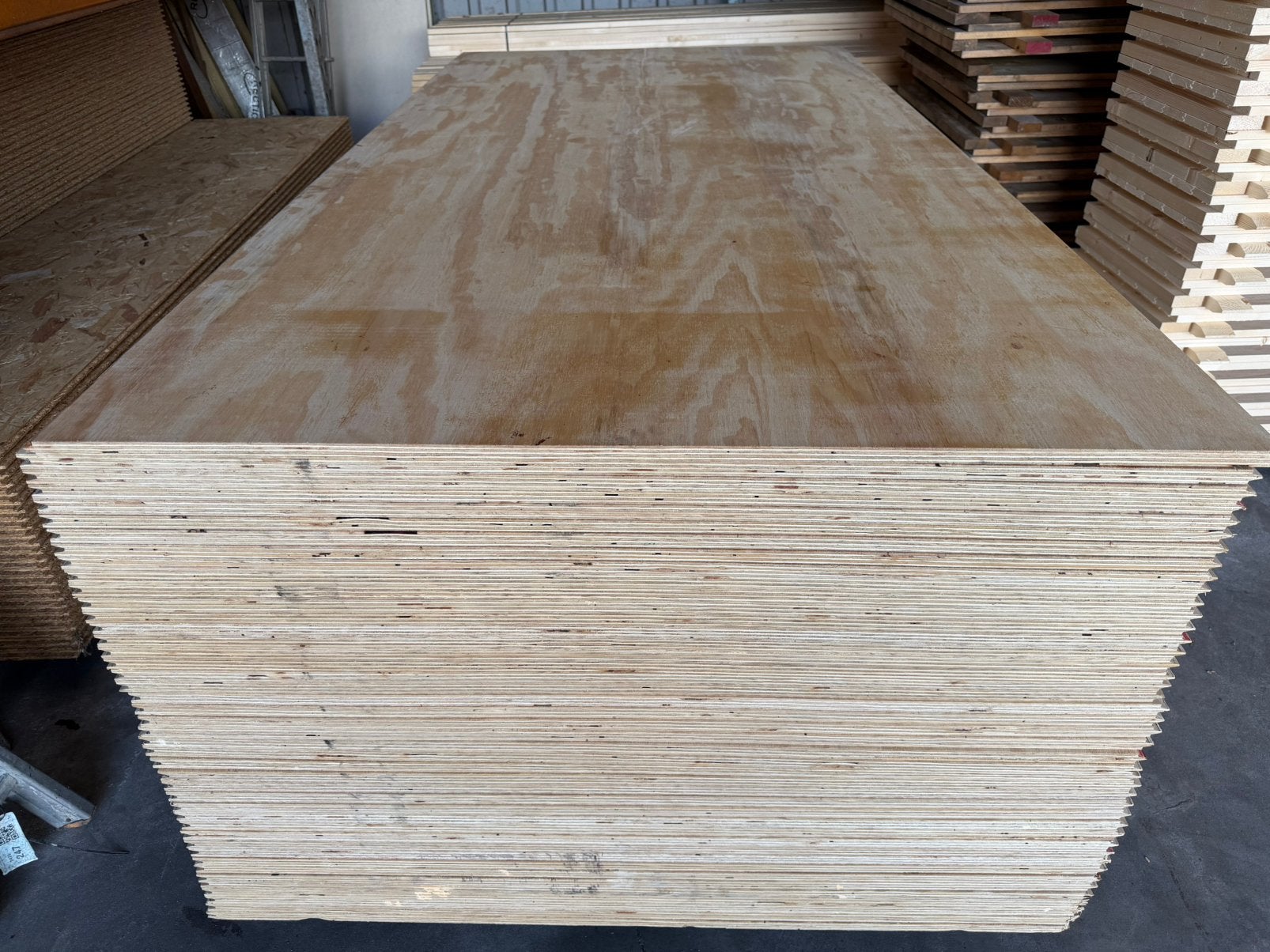 Underlayment platen te koop Elliottis pine 18mm, Ophalen, Nieuw, Minder dan 180 cm, Palen