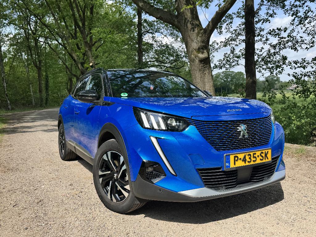 Peugeot 2008 EV 50kWh 136pk 2021 Blauw, Blauw, Leder en Stof, Elektrisch, Particulier