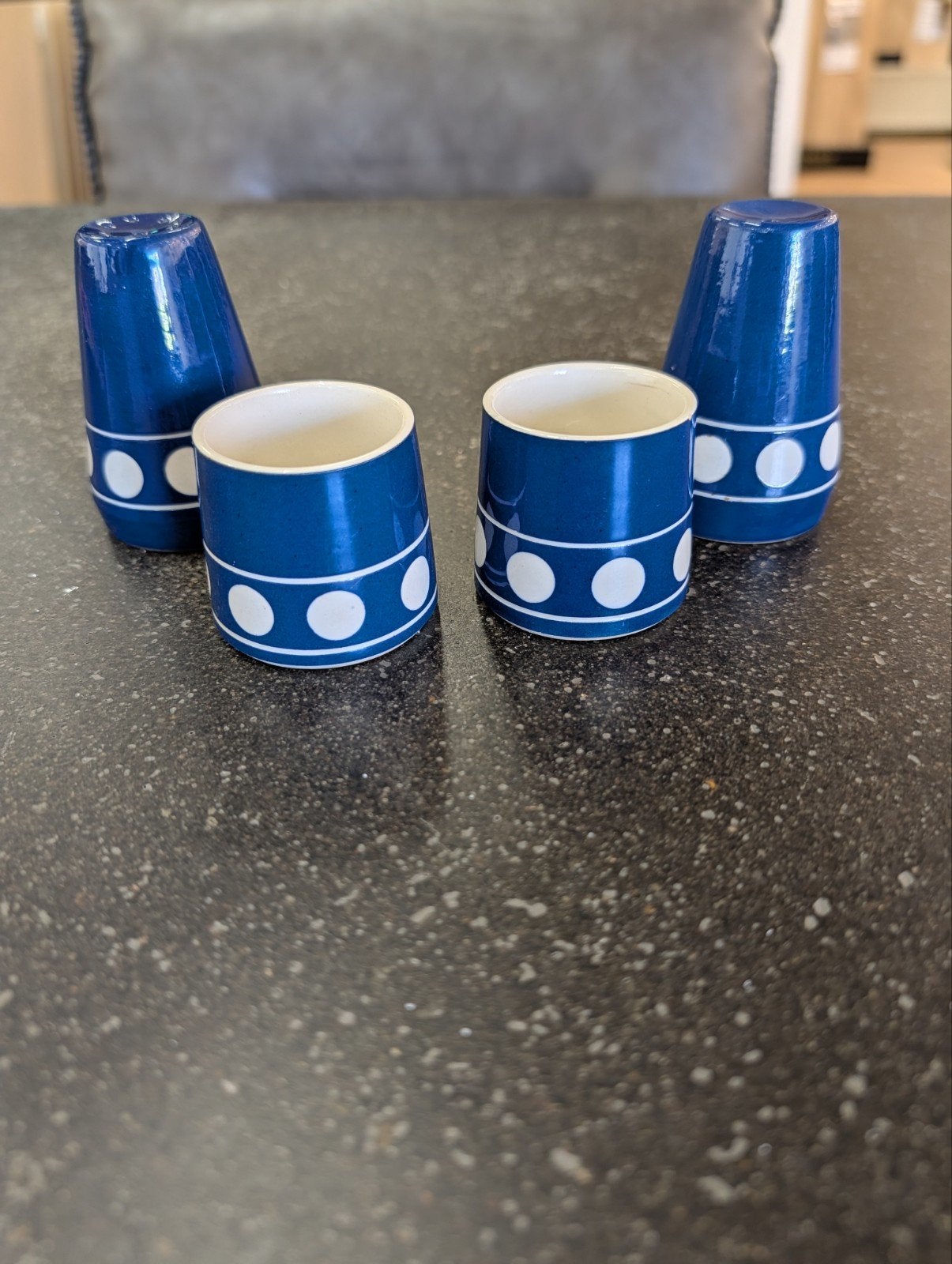 Vintage T.G. Green Ltd. eierdopjes - blauw met stippen, Ophalen of Verzenden, Zo goed als nieuw, Vintage