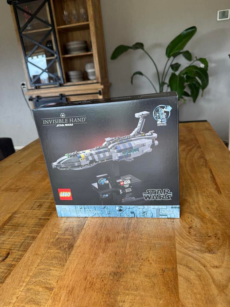 Lego Star Wars 75377 Invisible Hand - Nieuw in doos, Star Wars, Lego, Nieuw, Ophalen of Verzenden