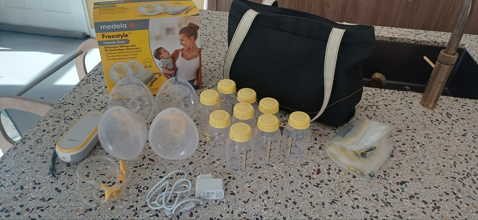 Medela Freestyle Hands-Free Borstkolf Set, Ophalen, Zo goed als nieuw