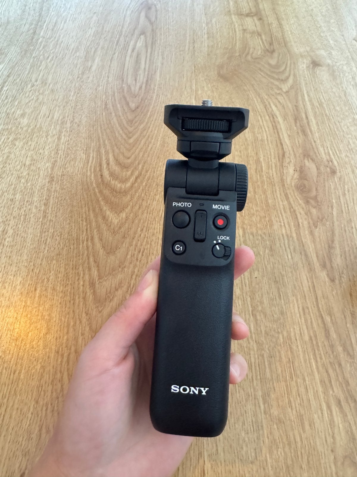 Foto 7 van Sony ZV-1 Camera met accessoires en tripod