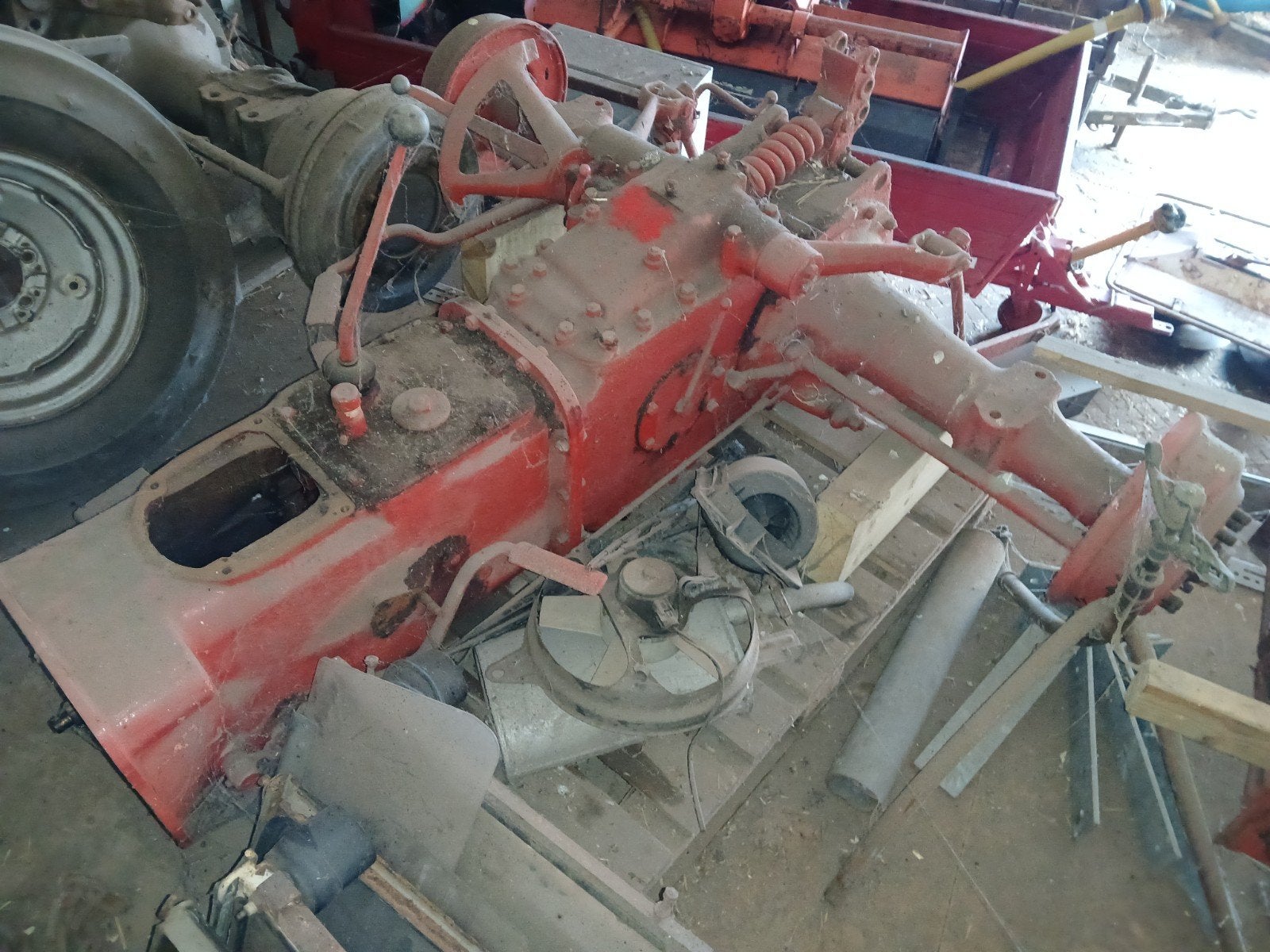 Ford 8n achteras, Ophalen