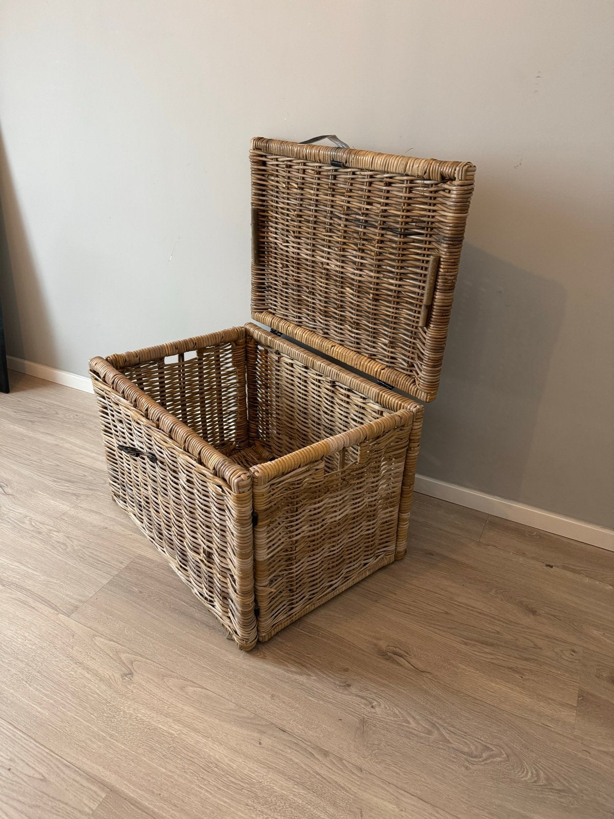 Opvouwbare rieten mand - handig voor opslag, Ophalen, Overige materialen, Gebruikt, 50 tot 100 cm