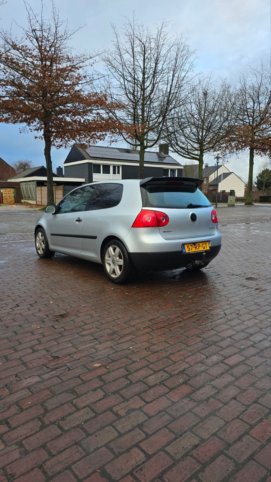 Moet weg ! Volkswagen Golf 1.6 16V FSI 85KW 3D 2005 Grijs, Auto's, Voorwielaandrijving, 15 km/l, 4 cilinders, 620 kg