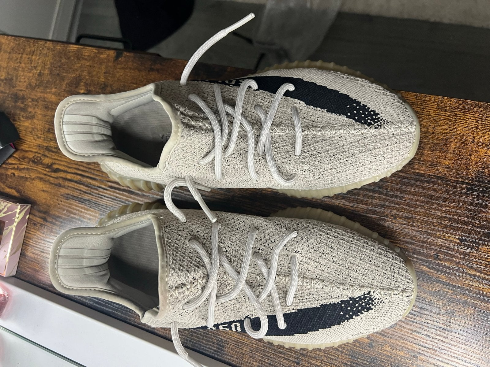 Yeezy Boost 350 V2 - Stijlvolle Sneakers, Ophalen of Verzenden, Gedragen, Overige kleuren, Sneakers of Gympen