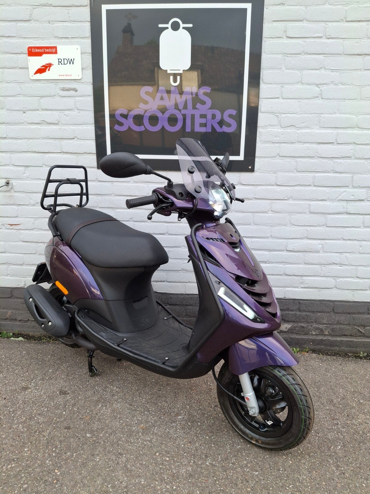 Piaggio Zip | NIEUWSTAAT | 2024, Ophalen, Piaggio, Zo goed als nieuw, Benzine