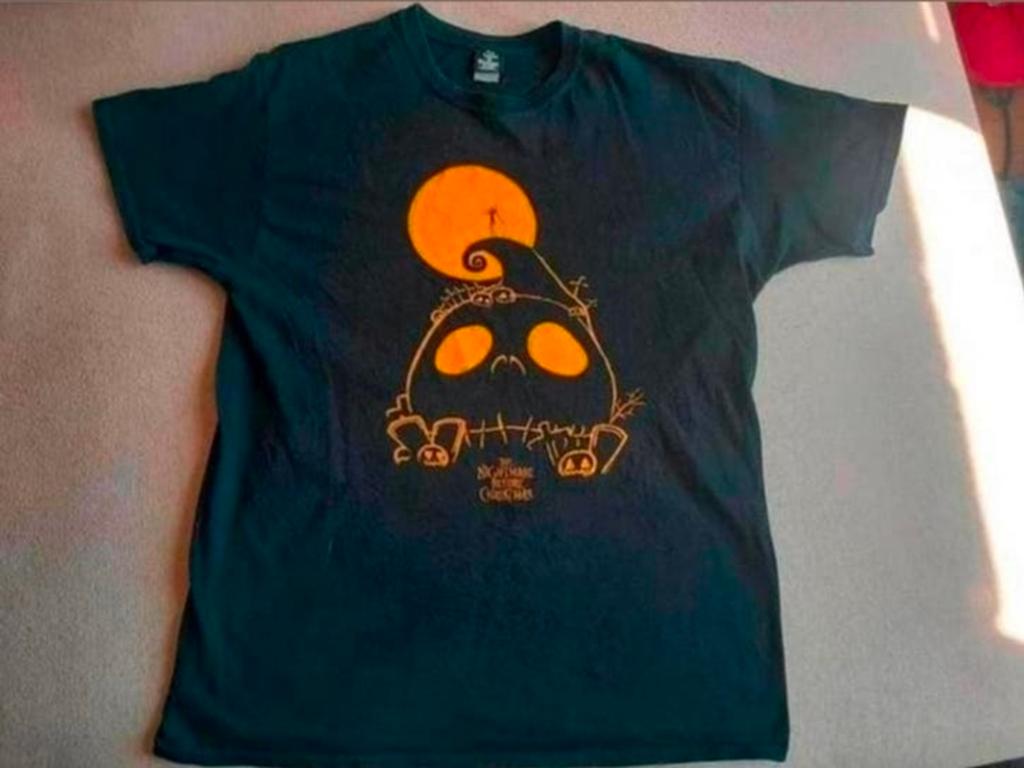 Disney The Nightmare before christmas t-shirt  Maat L, Kleding | Heren, Maat 52/54 (L), Zwart, Ophalen of Verzenden, Gedragen