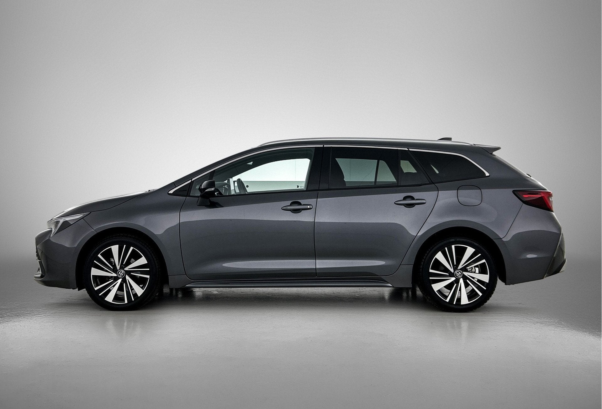Toyota Corolla Touring Sports Hybrid 140 Dynamic | Parkeerse, Auto's, 12 maanden, 450 kg, Gebruikt, 4 cilinders