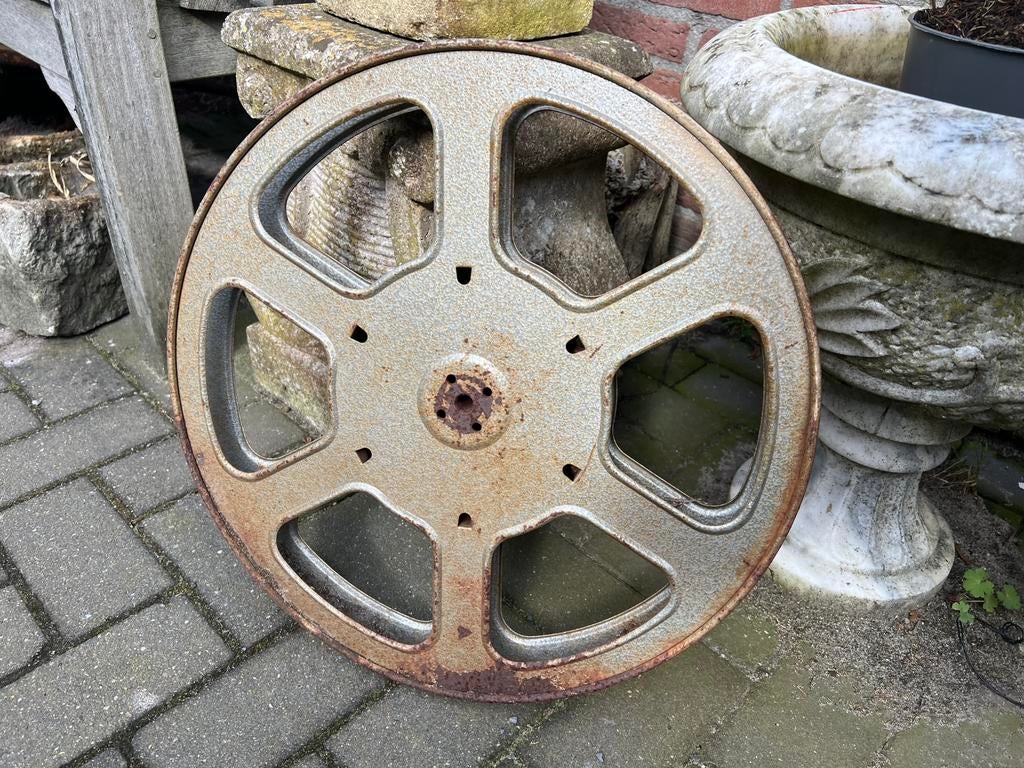 OUDE GROTE FILMSPOEL UIT BIOSCOOP, Ophalen