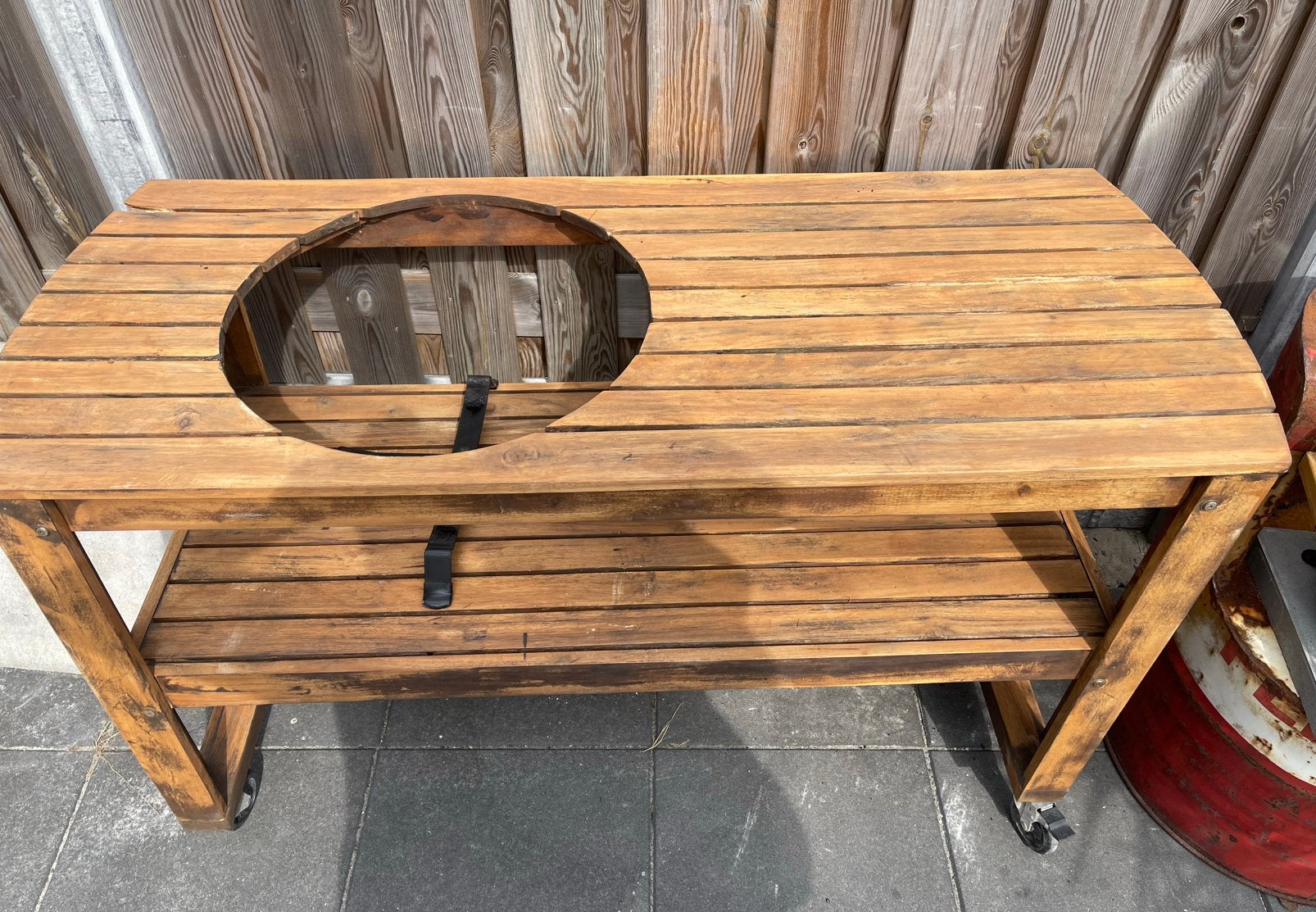Green egg tafel acasia hout large, Tuin en Terras, Ophalen, Zo goed als nieuw, Houtskool