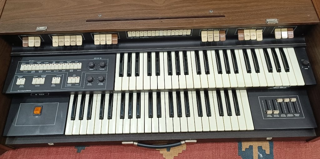 Zolderopruiming: Solton B400 en Solton Diamond, Ophalen, Gebruikt, 2 klavieren, Orgel