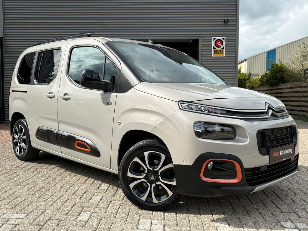 Citroen Berlingo 1.2 PureTech XTR Full OPTIES,PANO,STOELVERW, Voorwielaandrijving, Stof, Zwart, 1199 cc