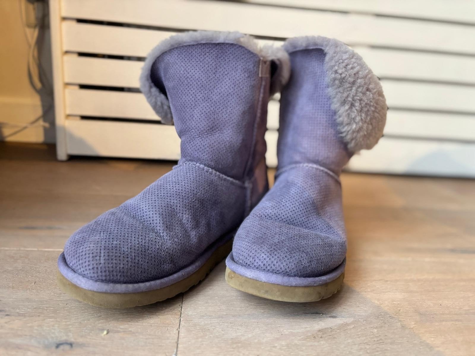 Lichtpaarse Uggs Maat 39 - Zo Goed Als Nieuw!, UGG, Overige kleuren, Lage of Enkellaarzen, Ophalen of Verzenden