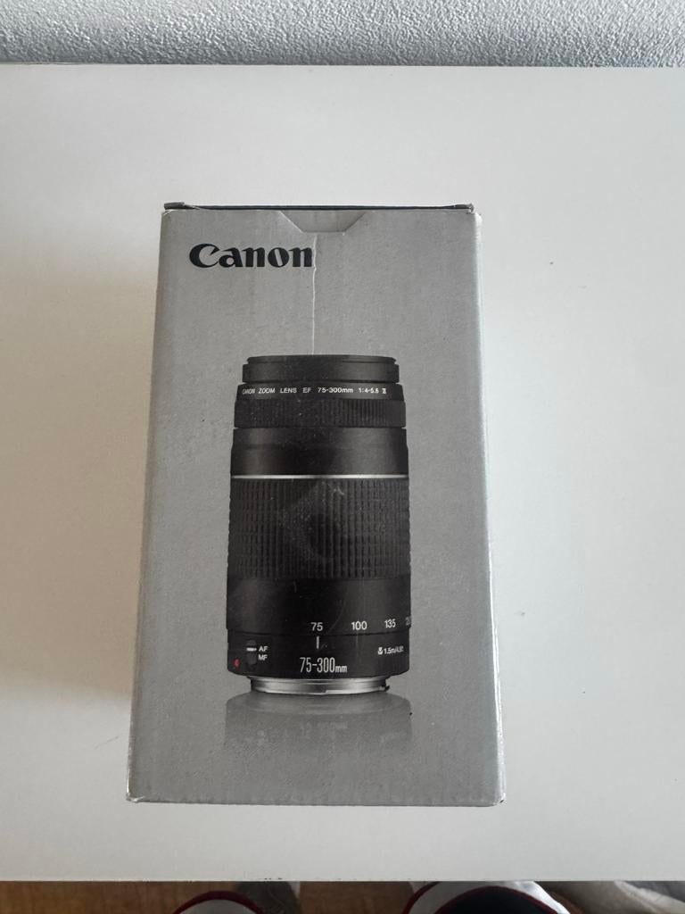 Canon EF 75-300mm f/4-5.6 III Zoomlens - Nieuw in doos, Audio, Tv en Foto, Fotografie | Lenzen en Objectieven, Ophalen of Verzenden