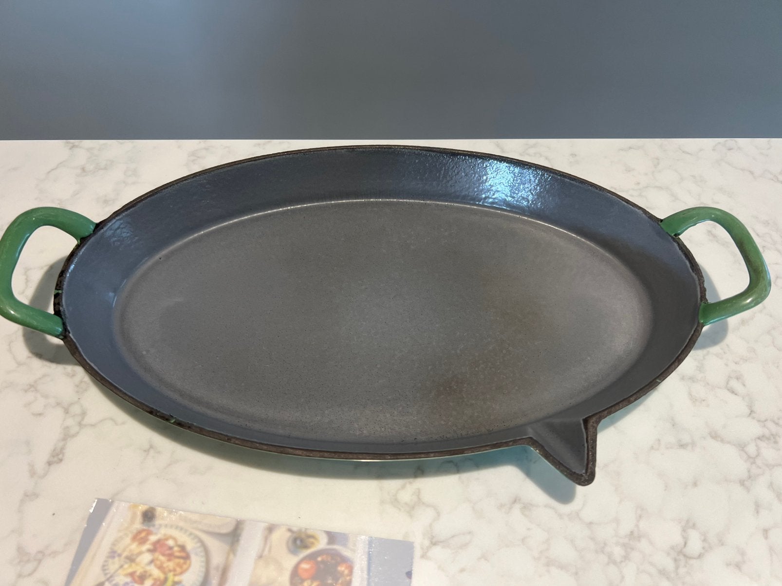Vintage merkloos gietijzeren ovenschaal / spekpan groen, Gebruikt, Gietijzer, Overige typen, Ophalen of Verzenden