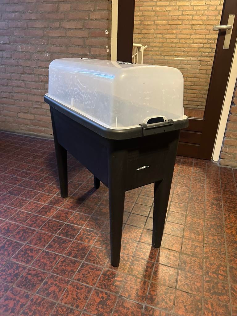 Elho kweektafel, Ophalen, Zo goed als nieuw, Kweekbak