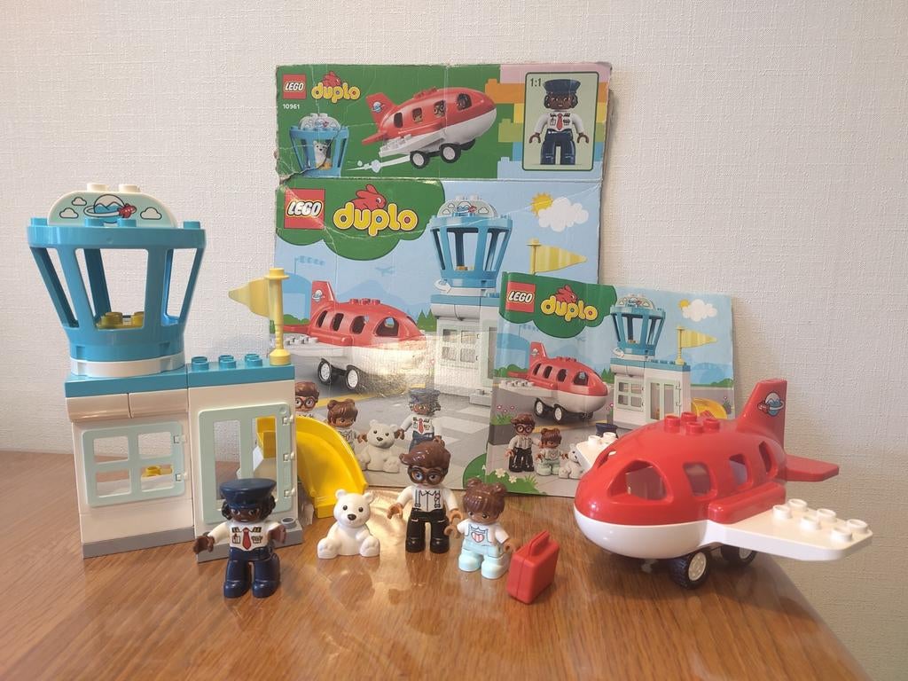 Duplo 10961 Vliegveld en Vliegtuig - Complete Set, Ophalen of Verzenden, Duplo, City, Gebruikt