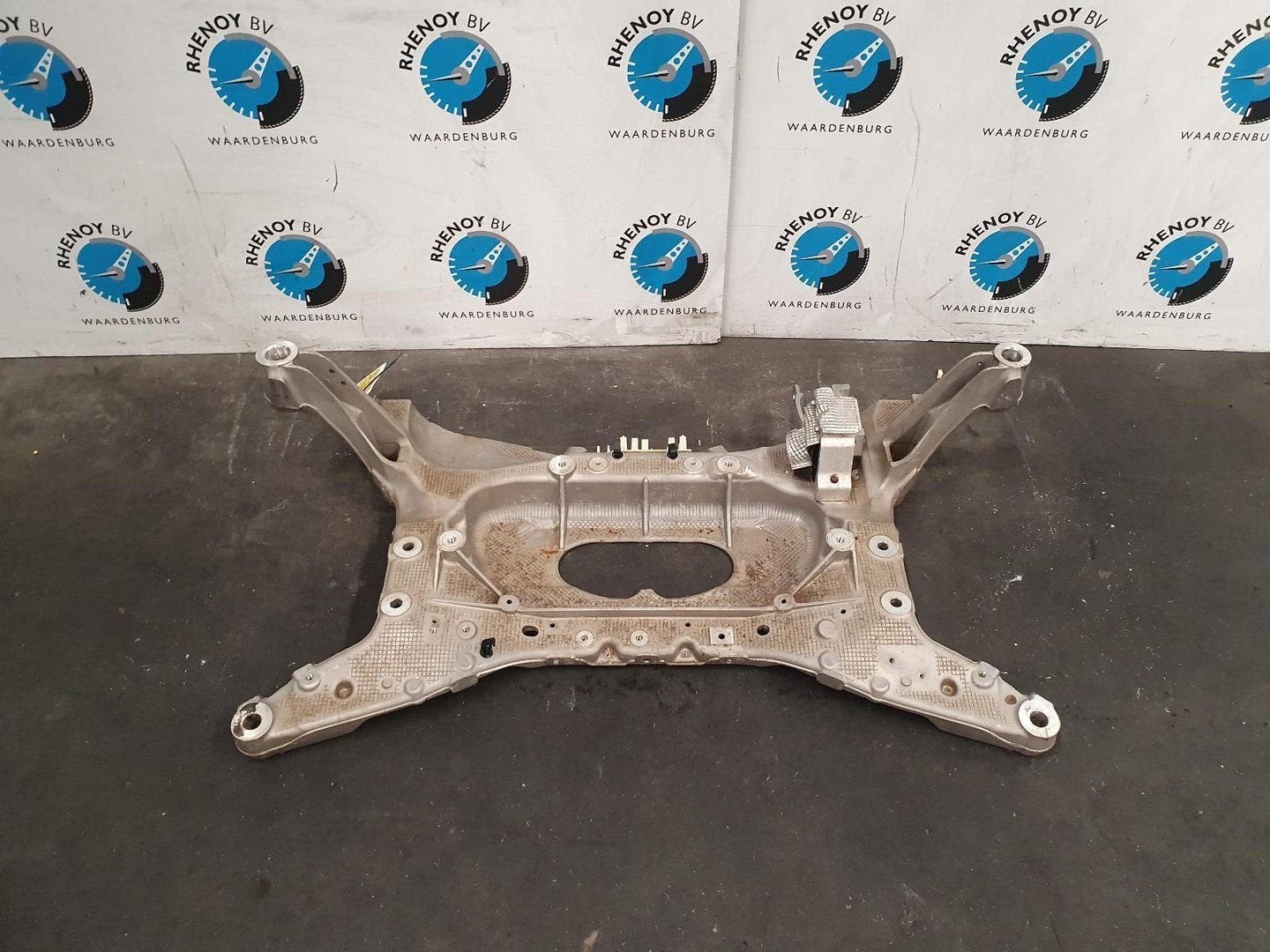 JAGUAR E PACE X540 2.0 D200 MHEV AWD SUBFRAME VOOR 2020, Ophalen of Verzenden, Gebruikt, Stiba lid