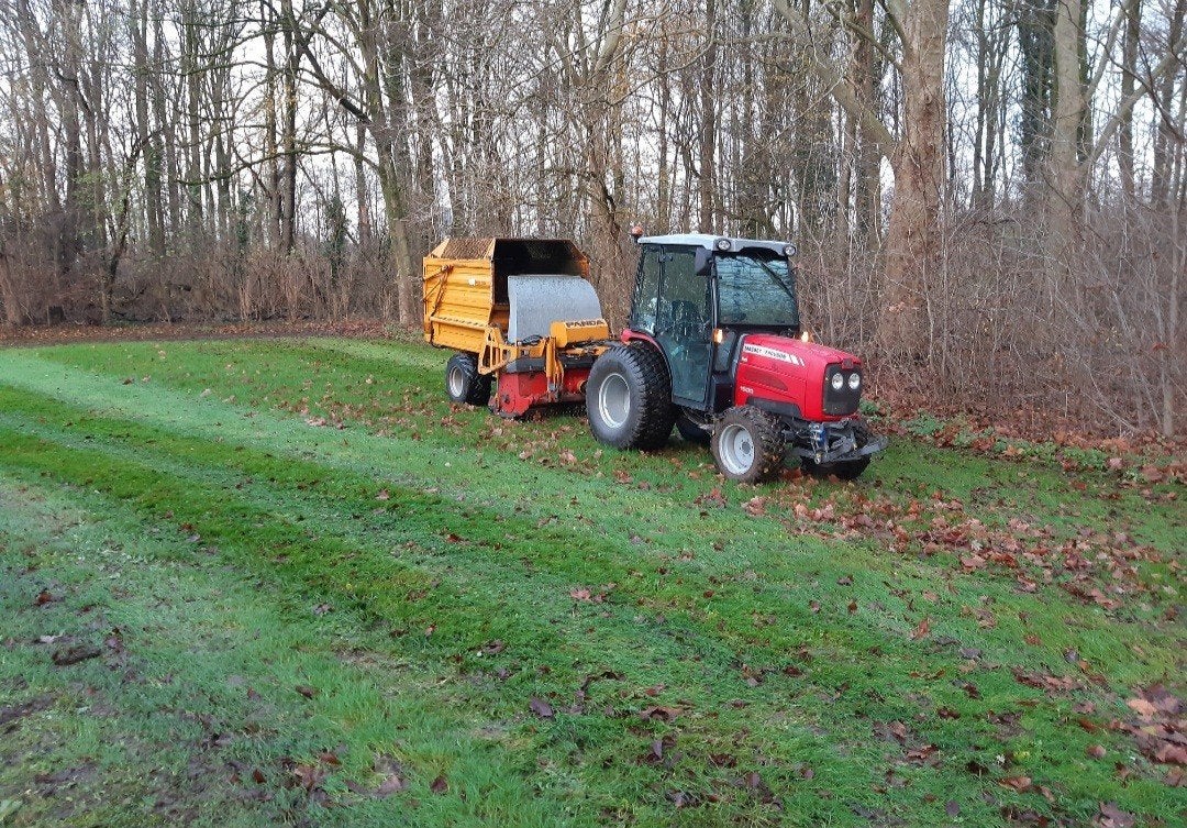 schouten panda 1404 maaizuigwagen, Ophalen, Werkplaats, Gebouw of Erf