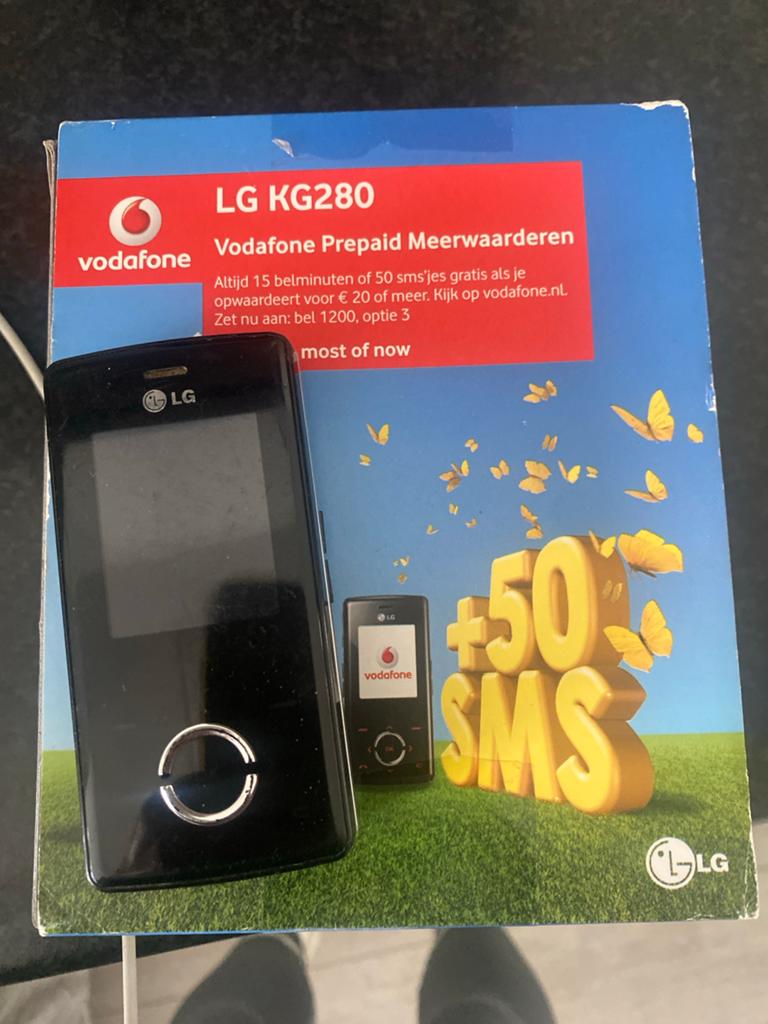 LG KG280 telefoon - Vodafone Prepaid, Telecommunicatie, Mobiele telefoons | LG, Zwart, Overige systemen, Fysiek toetsenbord, Ophalen of Verzenden