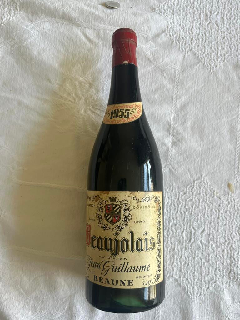 Uniek! Fles wijn Beaujolais uit 1955, Verzamelen, Wijnen, Ophalen of Verzenden, Zo goed als nieuw, Frankrijk, Rode wijn