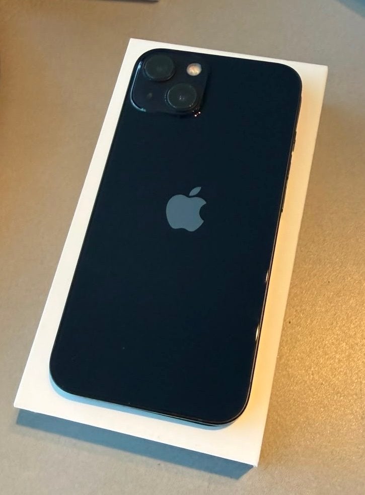 iPhone 13 128GB Zwart met originele kabel, Telecommunicatie, Mobiele telefoons | Apple iPhone, 128 GB, Zwart, Nieuw, Ophalen of Verzenden