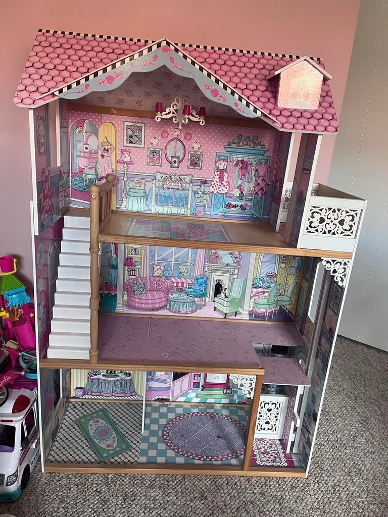 Barbie huis met lift, meubels en veel accessoires, Kinderen en Baby's, Speelgoed | Poppenhuizen, Ophalen, Gebruikt, Poppenhuis