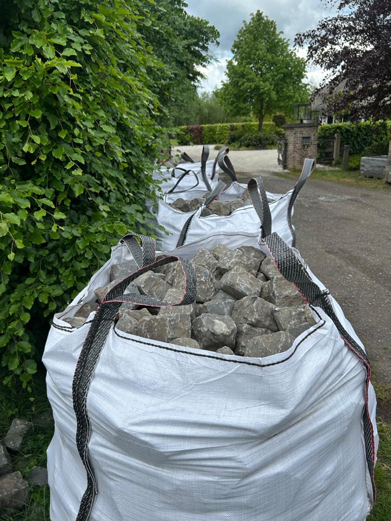 Mooie kinderkoppen 40euro per m2 (45m2), Tuin en Terras, Tegels en Klinkers, Gebruikt, Overige typen, Ophalen of Verzenden, Natuursteen